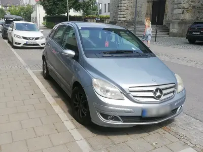 Gebraucht Mercedes B180 109 PS (80 kW) 2007 Grau Van / Kleinbus