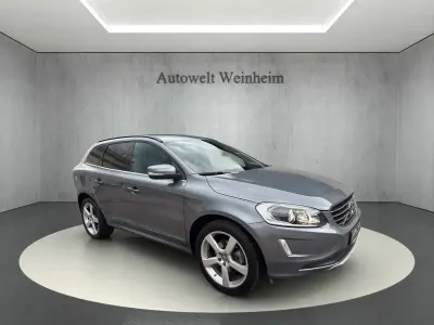 Gebraucht Volvo XC60 Momentum 190 PS (139 kW) 2016 Grau SUV
