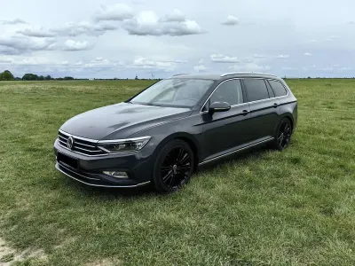Gebraucht VW Passat Elegance 150 PS (110 kW) 2020 Grau Kombi