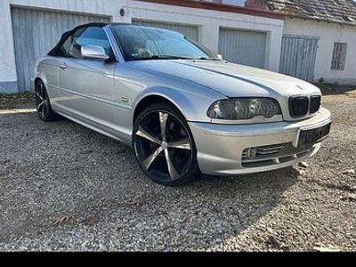 Gebraucht BMW 330 Cabriolet Sport Line 231 PS (169 kW) 2001 Silber Cabrio
