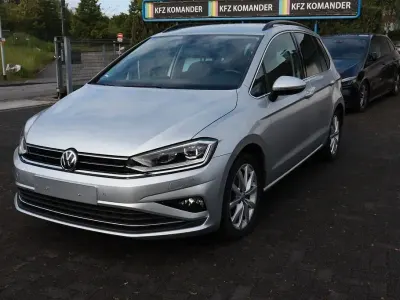 Gebraucht VW Golf Sportsvan Highline 131 PS (96 kW) 2019 Silber Van / Kleinbus
