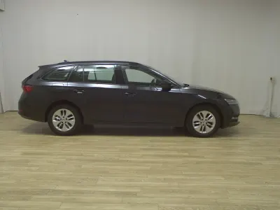 Gebraucht Skoda Octavia Ambition 116 PS (85 kW) 2022 Schwarz Kombi
