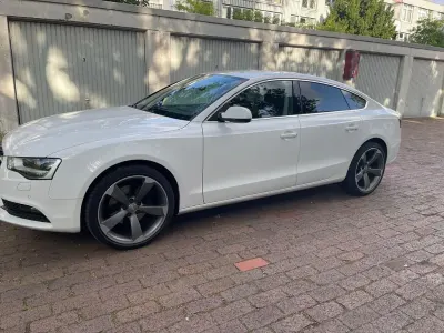Gebraucht Audi A5 Sportback 170 PS (125 kW) 2013 Weiß Kleinwagen