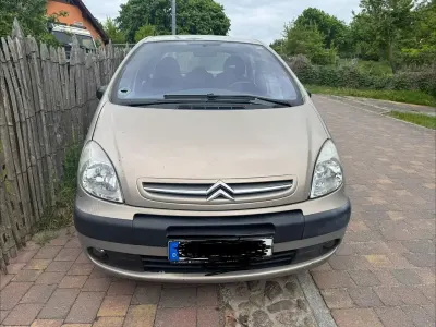 Brugt Citroën Xsara Picasso 109 HK (80 kW) 2006 Beige MPV