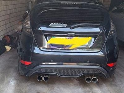 Usata Ford Fiesta Trend 60 CV (44 kW) 2011 Nero Berlina