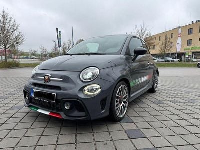 Usado Abarth 595 145 HP (106 kW) 2016 Cinzento Citadino