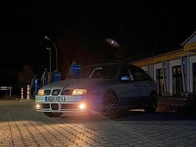 Silber Gebraucht 2003 Seat Leon Sport Kleinwagen | 4.795 €
