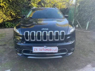 Käytetty Jeep Cherokee Overland 200 HP (147 kW) 2016 Musta Katumaasturi