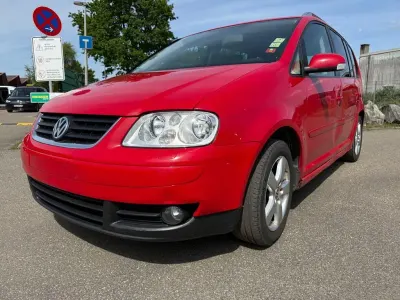 Gebraucht VW Touran Highline 140 PS (102 kW) 2005 Rot Van / Kleinbus