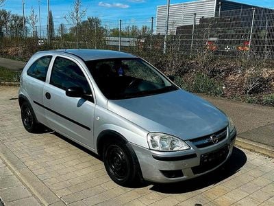 Second-hand Opel Corsa 60 CP (44 kW) 2005 Gri Hatchback