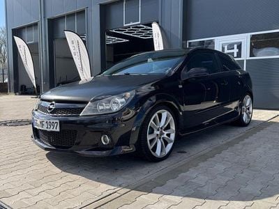 Gebraucht Opel Astra GTC OPC 241 PS (177 kW) 2006 Schwarz Limousine
