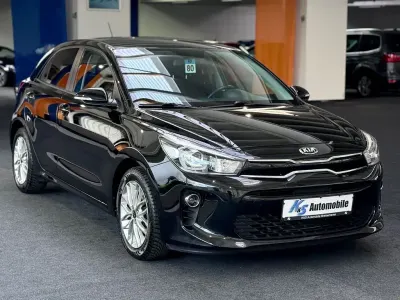 Gebraucht Kia Rio 99 PS (72 kW) 2017 Schwarz Limousine
