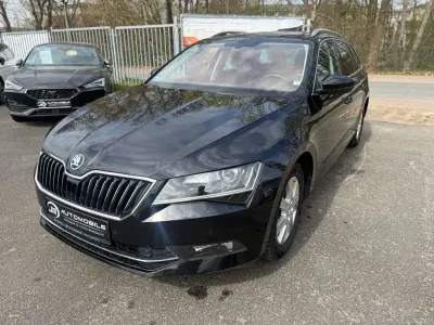 Używany Skoda Superb Ambition 150 KM (110 kW) 2017 Czarny Kombi