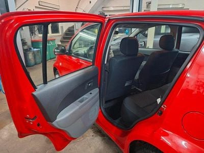Gebraucht Daihatsu Sirion 70 PS (51 kW) 2009 Rot Kleinwagen