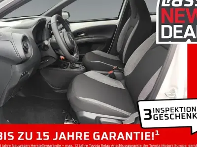 Neu Toyota Aygo X Business Edition 72 PS (52 kW) 2025 Weiß SUV