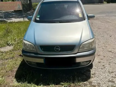 Gebraucht Opel Zafira 147 PS (108 kW) 2002 Silber Van / Kleinbus
