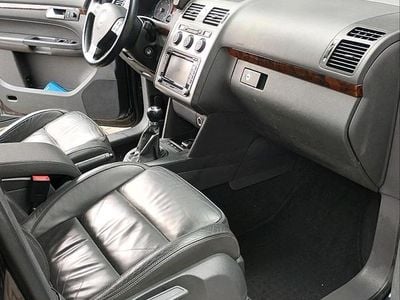 Gebraucht VW Touran Highline 140 PS (102 kW) 2009 Schwarz Van / Kleinbus