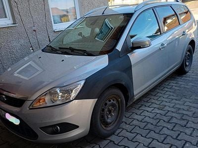 Gebraucht Ford Focus 115 PS (84 kW) 2008 Silber Kombi