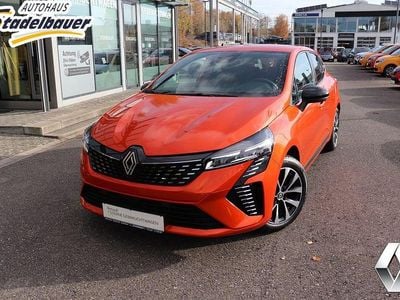 Gebraucht Renault Clio V Techno 94 PS (69 kW) 2024 Valencia orange Limousine