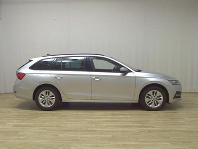 Gebraucht Skoda Octavia Ambition 116 PS (85 kW) 2021 Silber Kombi