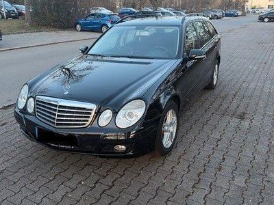 Gebraucht Mercedes E200 Classic 184 PS (135 kW) 2008 Schwarz Kombi