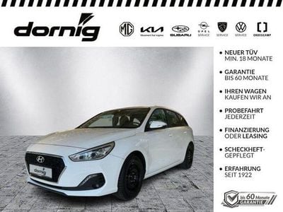 Gebraucht Hyundai i30 Select 140 PS (102 kW) 2019 Weiß Kombi