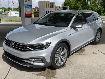Gebraucht VW Passat Alltrack 190 PS (139 kW) 2020 Silber Kombi