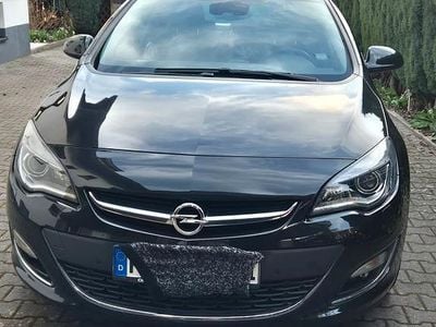 Gebraucht Opel Astra Style 140 PS (102 kW) 2015 Schwarz Limousine