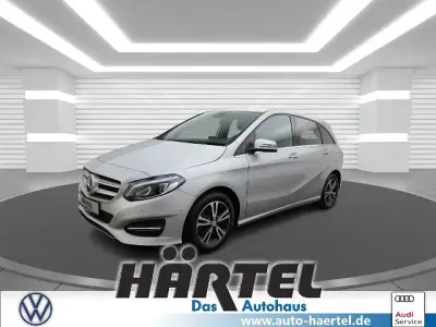 Gebraucht Mercedes B200 Urban 136 PS (100 kW) 2016 Polarsilber (silver), metallic Kleinwagen