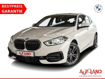Używany BMW 118 Sport Line 150 KM (110 kW) 2023 Biały Hatchback
