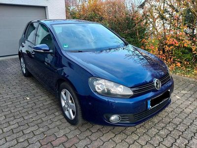 Gebraucht VW Golf VI 105 PS (77 kW) 2010 Blau Kleinwagen