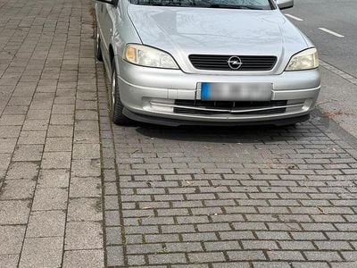 Gebraucht Opel Astra 101 PS (74 kW) 2000 Silber Limousine