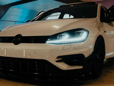 Gebraucht VW Golf VII R 310 PS (228 kW) 2018 Weiß