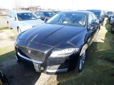 Gebraucht Jaguar XF Pure 179 PS (131 kW) 2017 Schwarz Limousine
