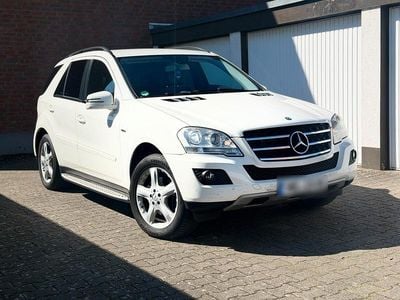Second-hand Mercedes ML300 190 CP (139 kW) 2010 Alb SUV