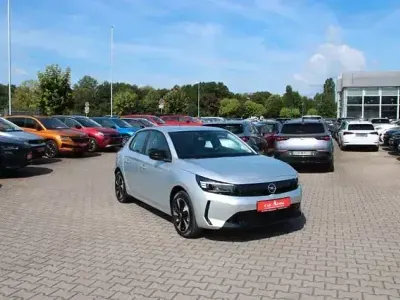 Gebraucht Opel Corsa-e Edition 100 kW (136 PS) 2024 Silber Kleinwagen