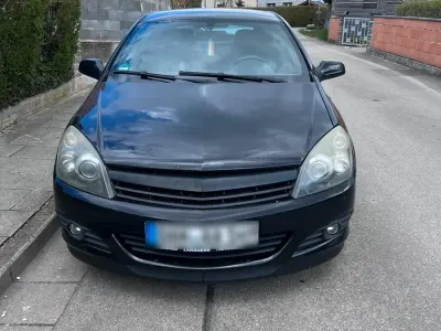 Gebraucht Opel Astra GTC 105 PS (77 kW) 2005 Schwarz Kleinwagen