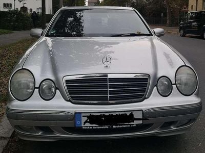 Mercedes E240