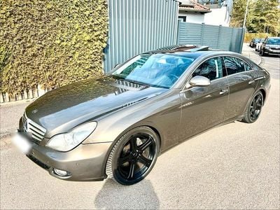 Gebraucht Mercedes CLS320 225 PS (165 kW) 2007 Grau Limousine