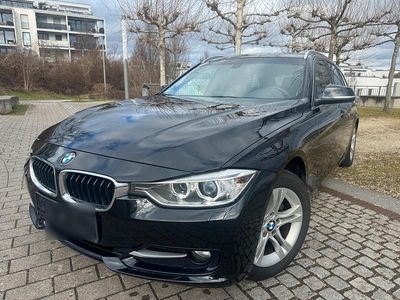 Gebraucht BMW 318 Sport Line 143 PS (105 kW) 2013 Schwarz Kombi