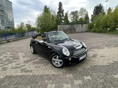Usata Mini Cooper Cabriolet 170 CV (125 kW) 2005 Nero Cabrio