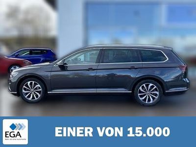 Grau metallic Gebraucht 2022 VW Passat Elegance Kombi | 31.830 € (Teuer)