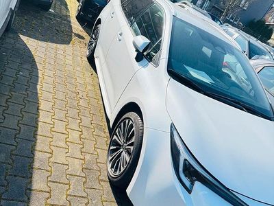 Nouă Toyota Corolla 98 CP (72 kW) 2025 Alb Break