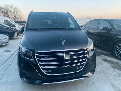 Neu Mercedes V300 Exclusive 237 PS (174 kW) 2026 Schwarz Van / Kleinbus
