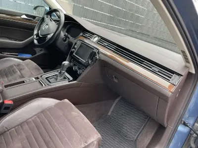 Gebraucht VW Passat Highline 150 PS (110 kW) 2015 Blau Kombi