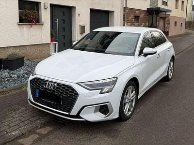 Weiß Gebraucht 2020 Audi A3 Advanced Limousine | 15.900 € (Fairer Preis)