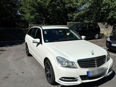 Gebraucht Mercedes C220 Elegance 170 PS (125 kW) 2013 Weiß Kombi