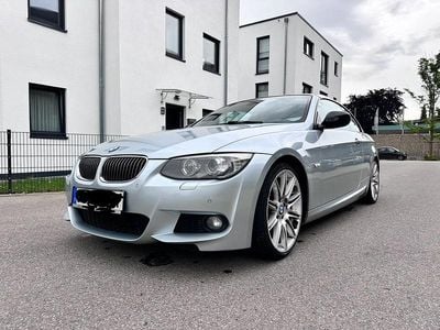 Silber Gebraucht 2013 BMW 320 Cabriolet Cabrio | 15.500 €