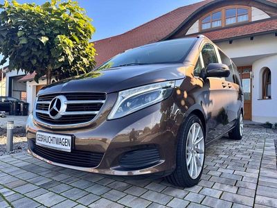 Mercedes V220