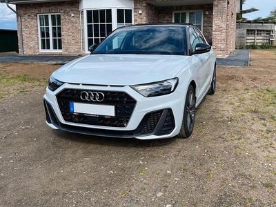 Weiß Gebraucht 2021 Audi A1 Sportback S-Line Kleinwagen | 21.400 € (Fairer Preis)